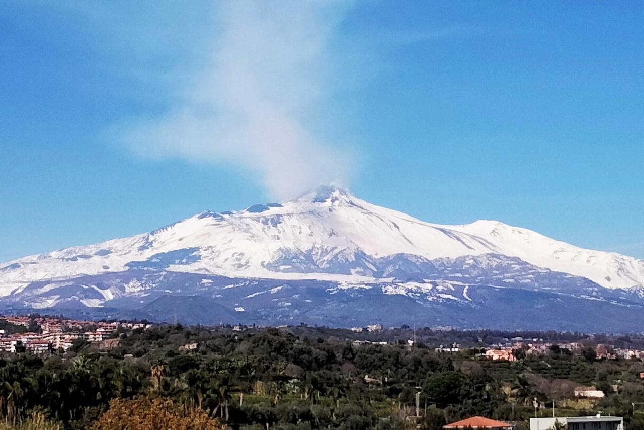 Mansarda Sul Mare Dei Ciclopi Apartamento Aci Trezza Exterior foto
