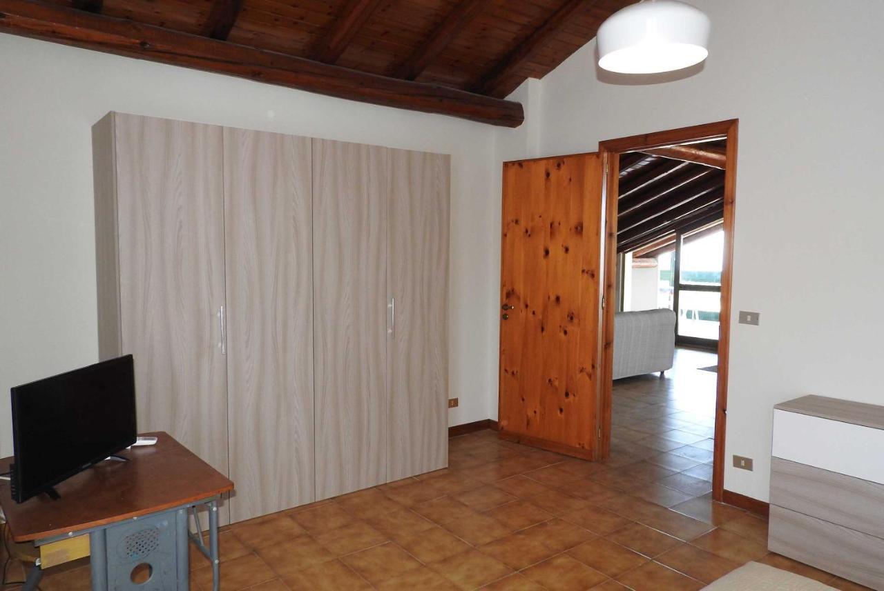 Mansarda Sul Mare Dei Ciclopi Apartamento Aci Trezza Exterior foto